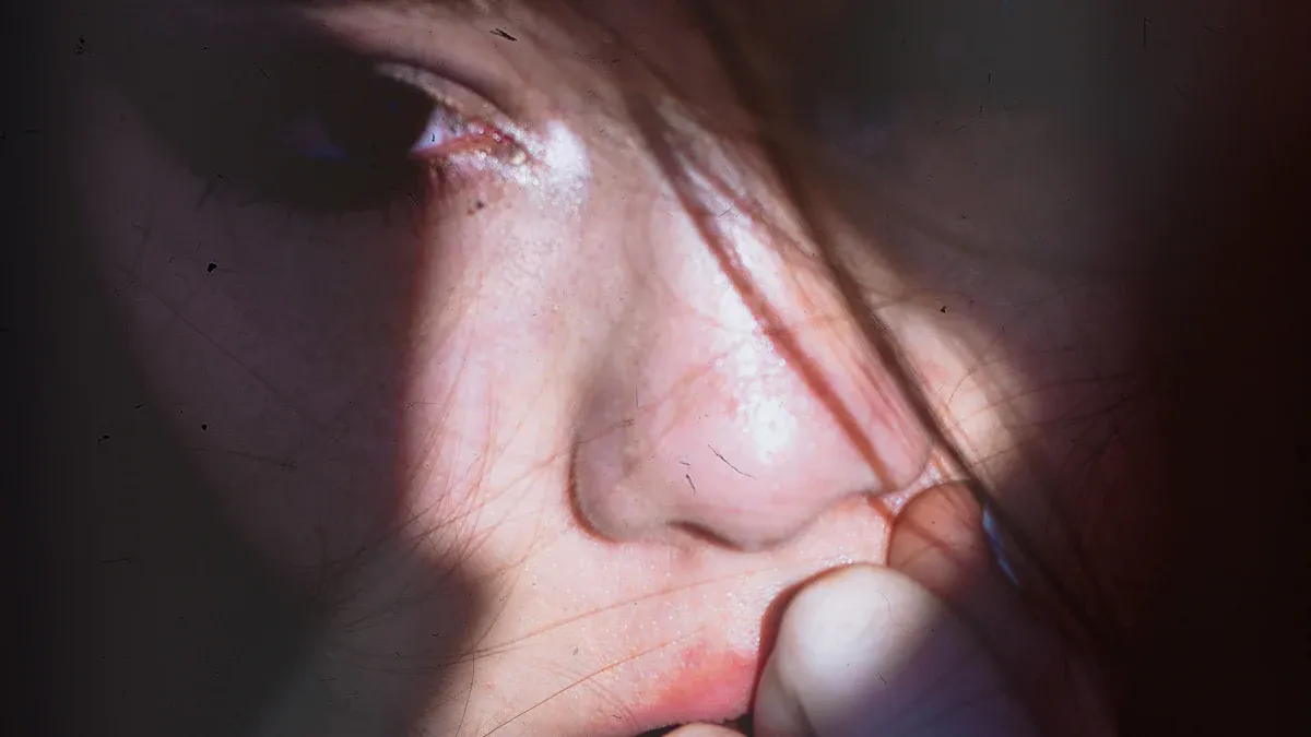 How Intermittent Reinforcement Creates Trauma Bonds